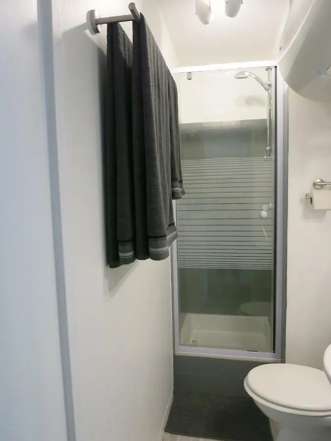 Apartment Joli Studio A Front De Mer Saint-Raphael  France