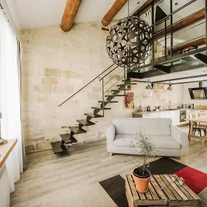  Appartement Duplex Climatisé Centre Ancien 7min à Pied Du Palais 6 Couchages France