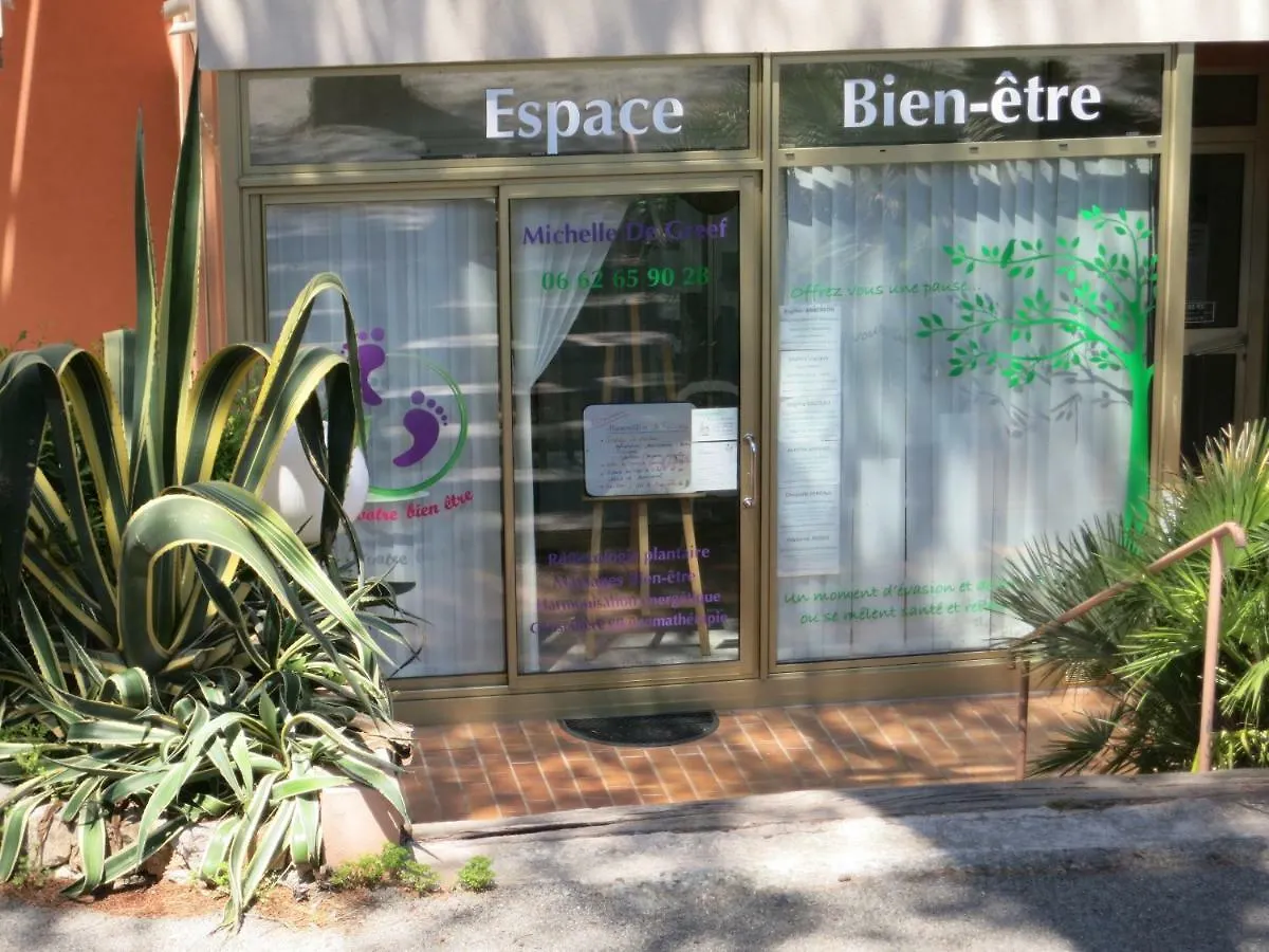 Joli studio A front de mer Saint-Raphaël Appartamento